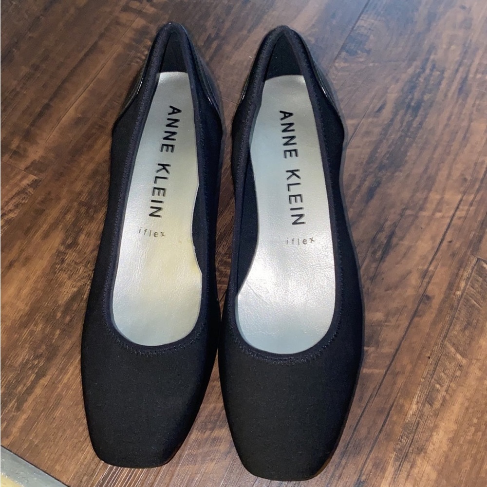 Anne Klein iflex wedges